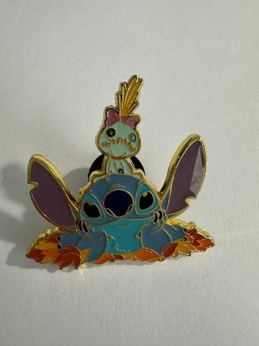 Spilla loungefly stitch and - loungefly,